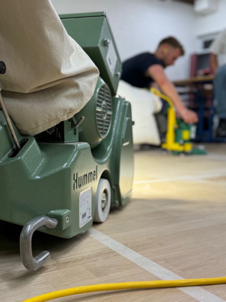  Jobelmann-Schule Stade: Lägler gibt Einblick in Schleiftechnik