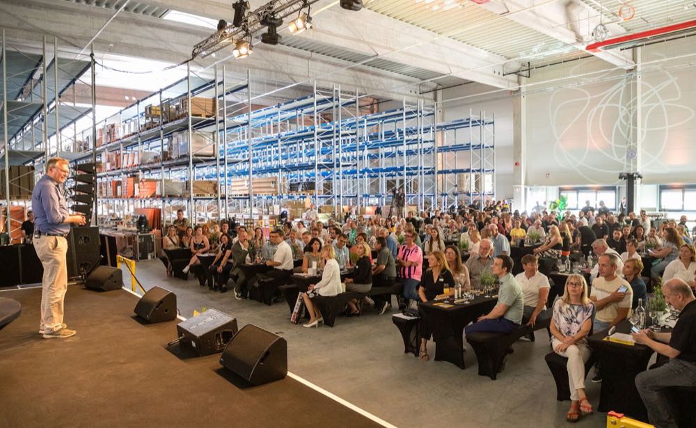  Stabila eröffnet zum Jubiläum neues Logistikzentrum