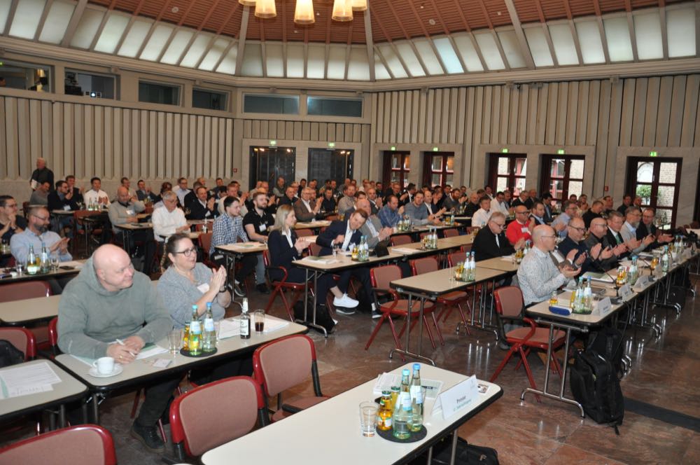  TKB-Fachtagung 2025 mit Podiumsdiskussion über Normen und Merkblätter